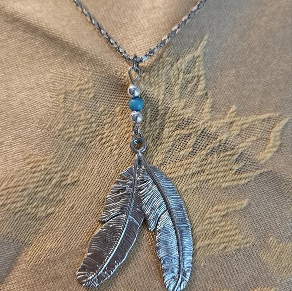 Vintage Southwestern Feather Necklace with Turquoise Accent - Picture 1 of 5